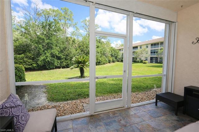 3225 Cypress Glen WAY 105, Naples, FL 34109