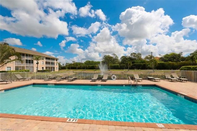 3225 Cypress Glen WAY 105, Naples, FL 34109