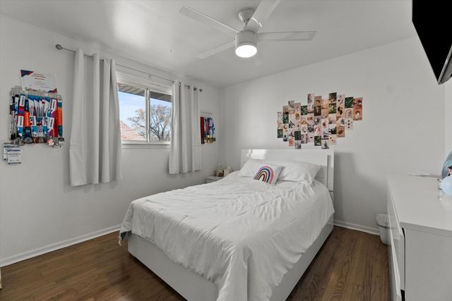 7624 Lockwood Avenue, Burbank, IL 60459