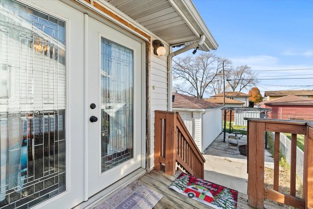 7624 Lockwood Avenue, Burbank, IL 60459