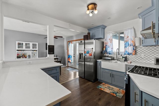 7624 Lockwood Avenue, Burbank, IL 60459