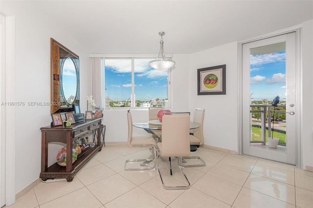 7135 Collins Ave 625, Miami Beach, FL 33141