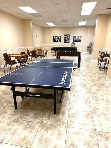 7135 Collins Ave 625, Miami Beach, FL 33141