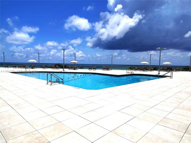 7135 Collins Ave 625, Miami Beach, FL 33141