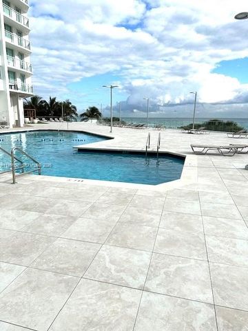 7135 Collins Ave 625, Miami Beach, FL 33141