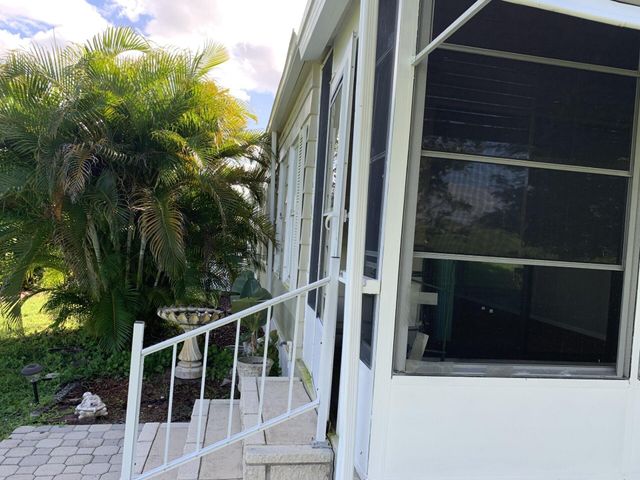 15 Lagos Del Norte, Fort Pierce, FL 34951