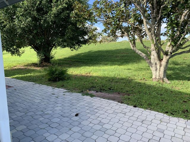 15 Lagos Del Norte, Fort Pierce, FL 34951