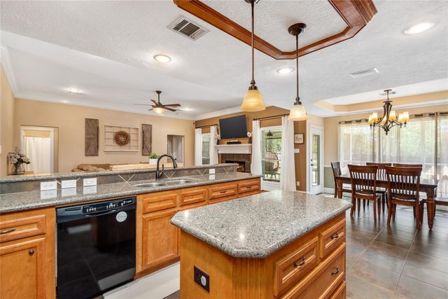 279 Argosy Lane, Montgomery, TX 77316