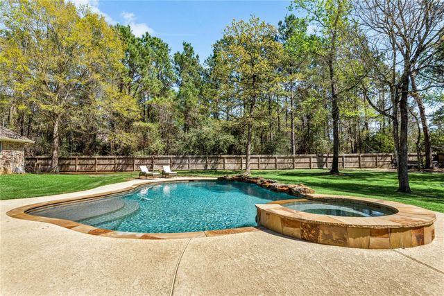 279 Argosy Lane, Montgomery, TX 77316