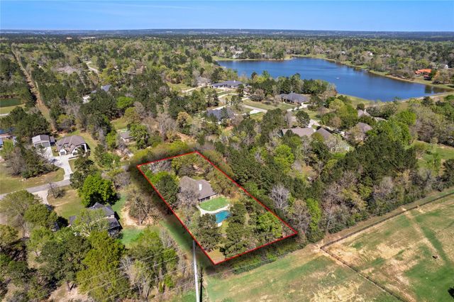 279 Argosy Lane, Montgomery, TX 77316