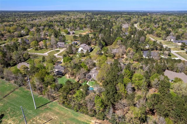 279 Argosy Lane, Montgomery, TX 77316