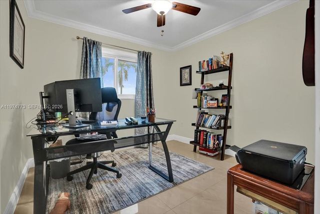 4925 Tyler St, Hollywood, FL 33021