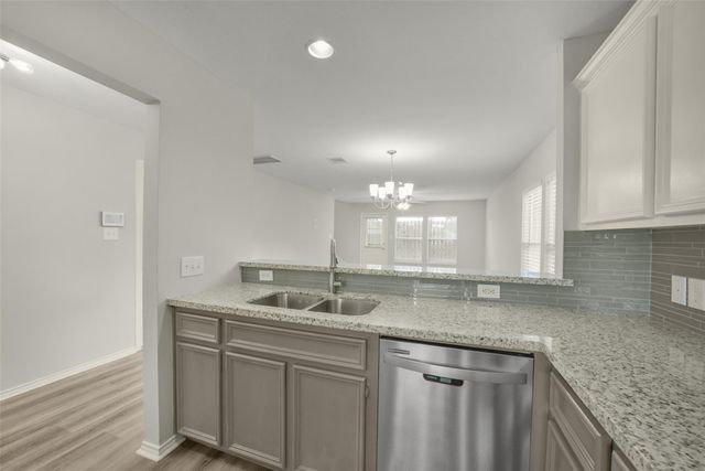 750 Redwing Park Drive, Houston, TX 77009