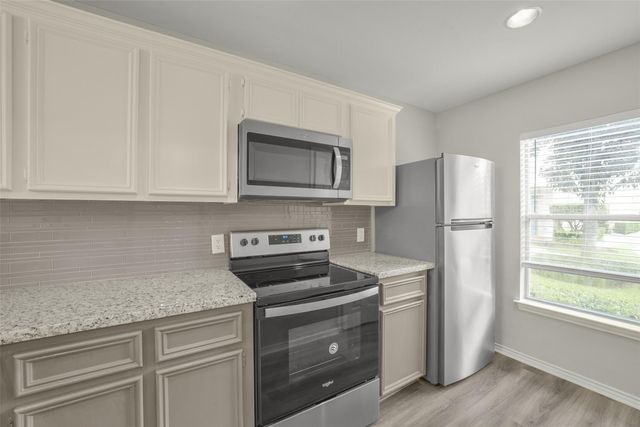 750 Redwing Park Drive, Houston, TX 77009