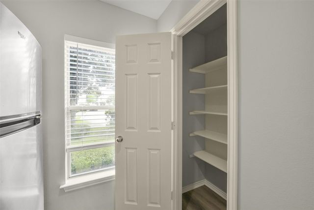 750 Redwing Park Drive, Houston, TX 77009