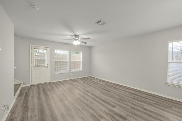 750 Redwing Park Drive, Houston, TX 77009