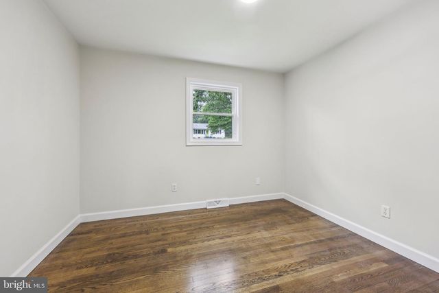 945 FICKLEN RD, Fredericksburg, VA 22405