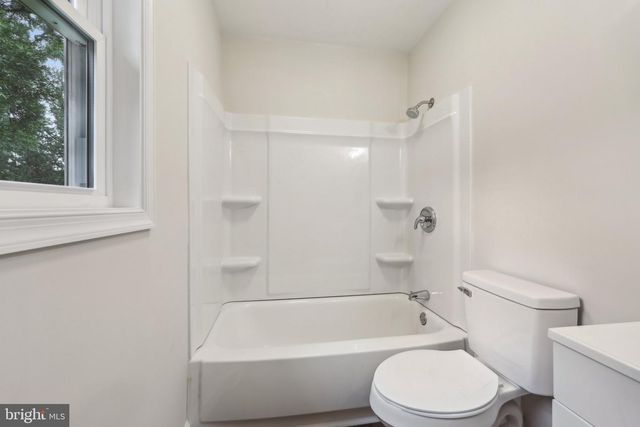 945 FICKLEN RD, Fredericksburg, VA 22405