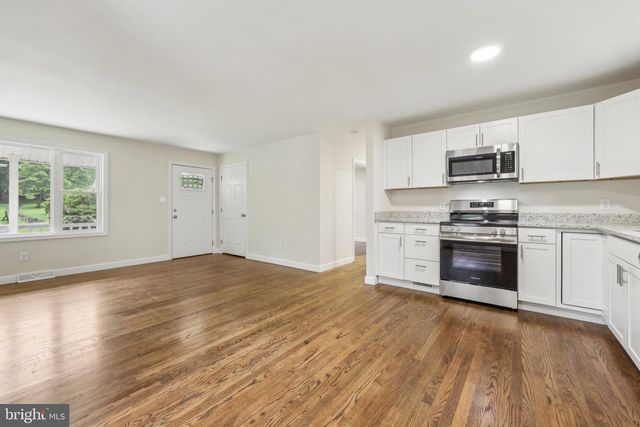 945 FICKLEN RD, Fredericksburg, VA 22405