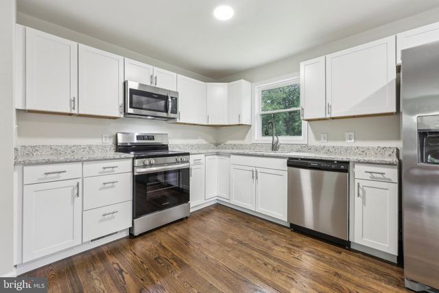 945 FICKLEN RD, Fredericksburg, VA 22405