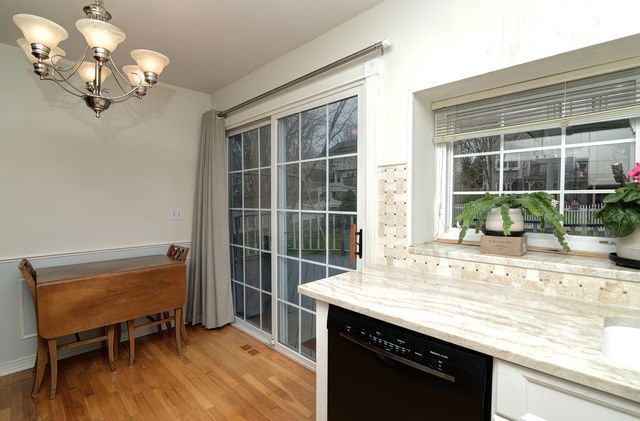 794 Burning Trail, Carol Stream, IL 60188