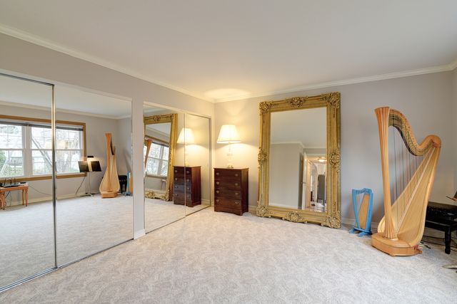 794 Burning Trail, Carol Stream, IL 60188