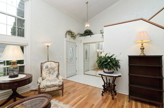 794 Burning Trail, Carol Stream, IL 60188