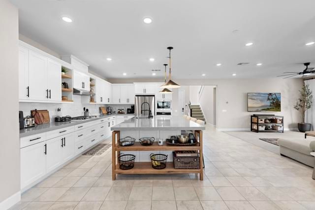 2944 Gait Way, Escondido, CA 92029