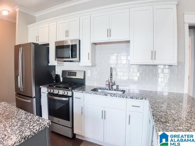 2720 VILLAGE LANE, Birmingham, AL 35211