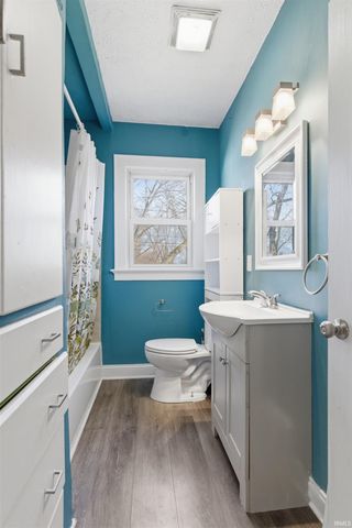 2550 E Riverside Drive, Evansville, IN 47714