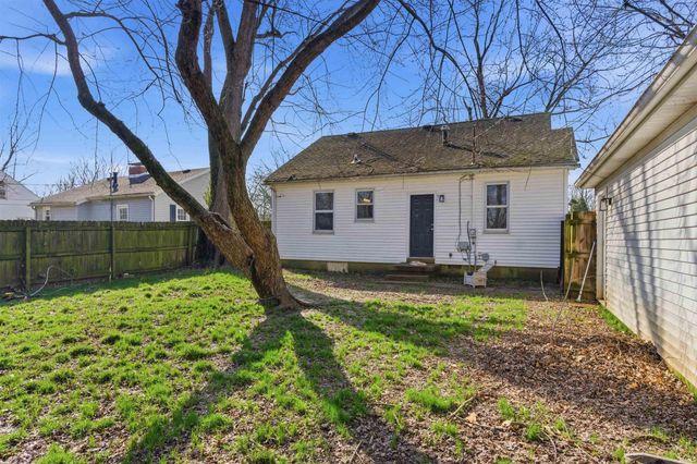 2550 E Riverside Drive, Evansville, IN 47714