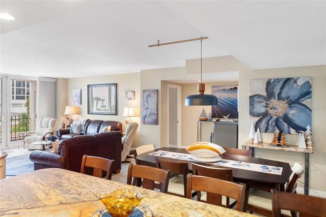 1212 BENJAMIN FRANKLIN DRIVE 206, Sarasota, FL 34236