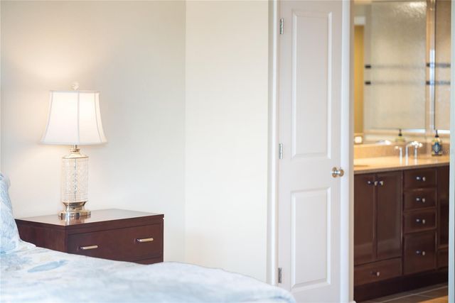 1212 BENJAMIN FRANKLIN DRIVE 206, Sarasota, FL 34236