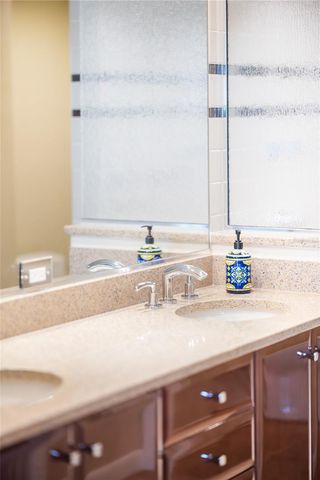 1212 BENJAMIN FRANKLIN DRIVE 206, Sarasota, FL 34236