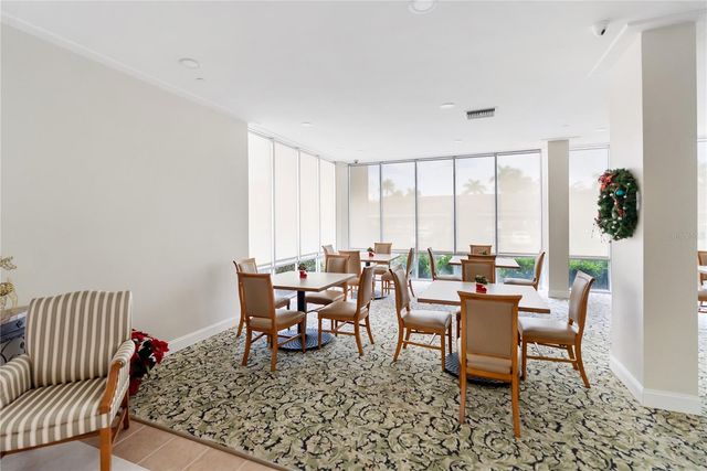 1212 BENJAMIN FRANKLIN DRIVE 206, Sarasota, FL 34236