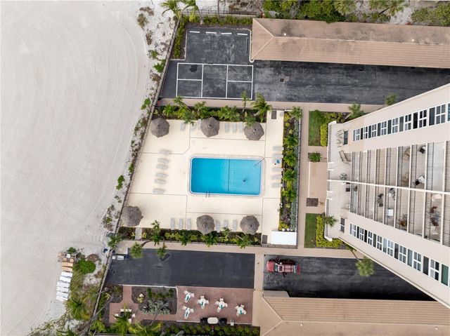 1212 BENJAMIN FRANKLIN DRIVE 206, Sarasota, FL 34236