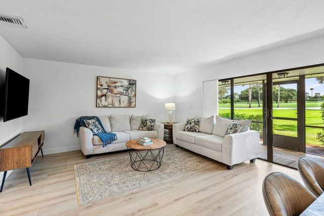 4143 Kittiwake Court Kittiwake, Boynton Beach, FL 33436