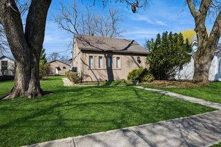 421 Water STREET, Lake Geneva, WI 53147