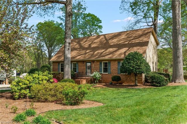 7000 Bridgewood Road, Clemmons, NC 27012