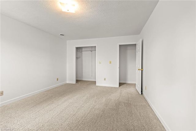 7000 Bridgewood Road, Clemmons, NC 27012