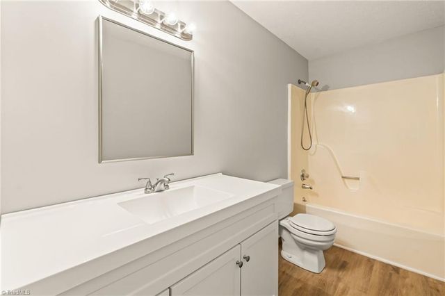 7000 Bridgewood Road, Clemmons, NC 27012