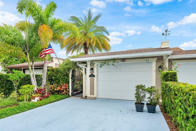 12383 Westhampton Circle, Wellington, FL 33414