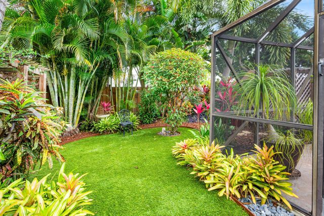 12383 Westhampton Circle, Wellington, FL 33414