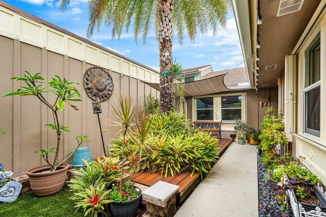 12383 Westhampton Circle, Wellington, FL 33414