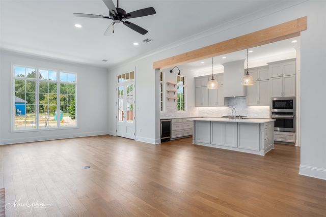 2133 Pecan Square Avenue, Shreveport, LA 71106