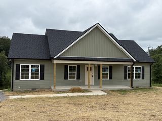 210 Poling Dr, Pulaski, TN 38478