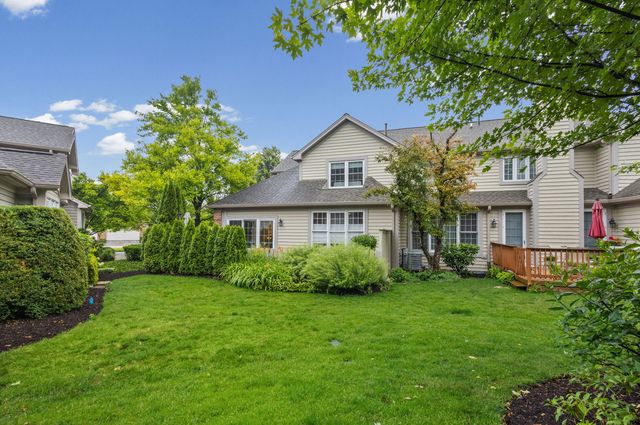 2064 Norwich Court, Glenview, IL 60026