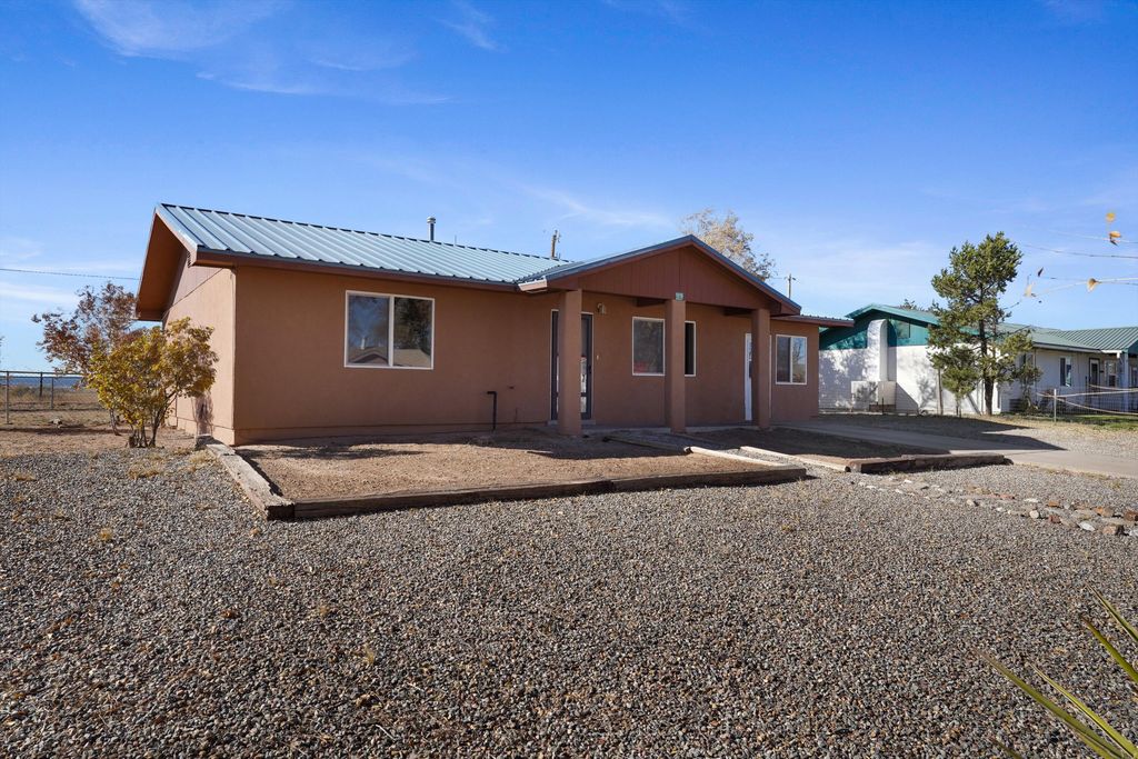 1619 Mary Ann Street, Moriarty, NM 87035