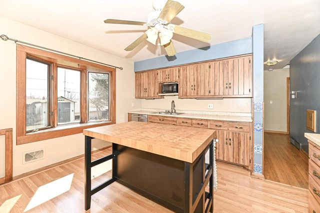 3423 E Whittaker AVENUE, Cudahy, WI 53110