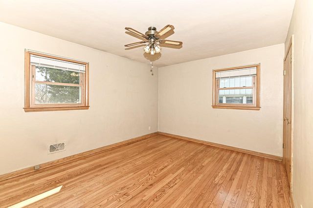 3423 E Whittaker AVENUE, Cudahy, WI 53110
